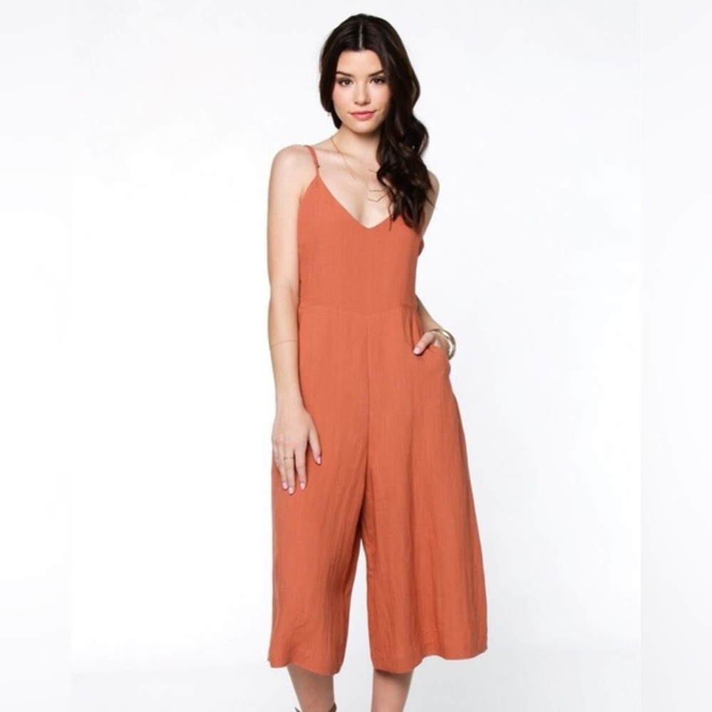 One Clothing Los Angeles Rust Wide Leg Jumper with side Pockets Size S